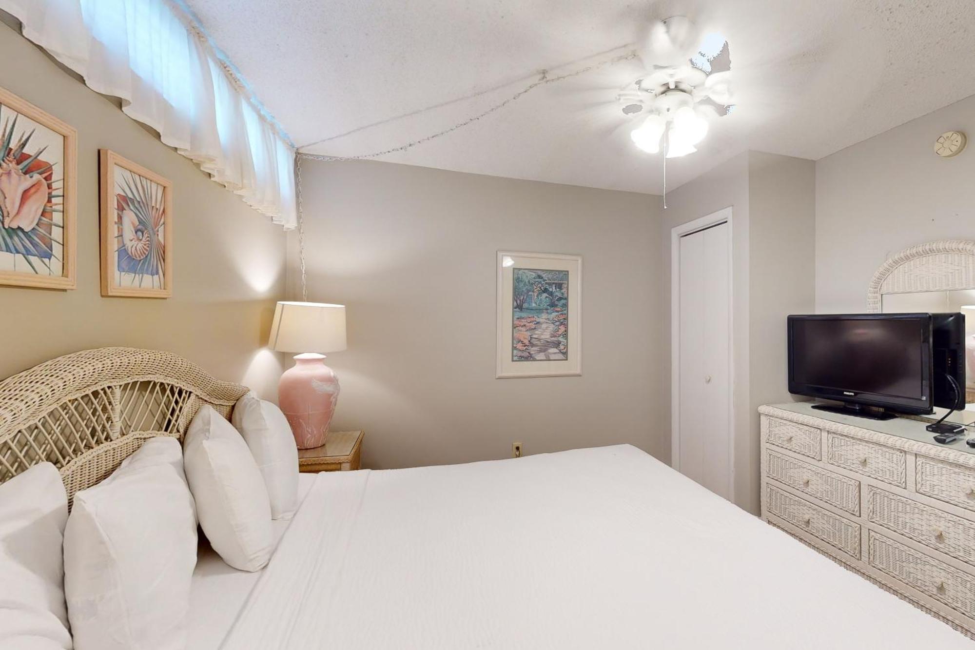 Apartment Gulf Gate 402